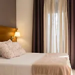 בית הארחה Imperial Centro De 3*